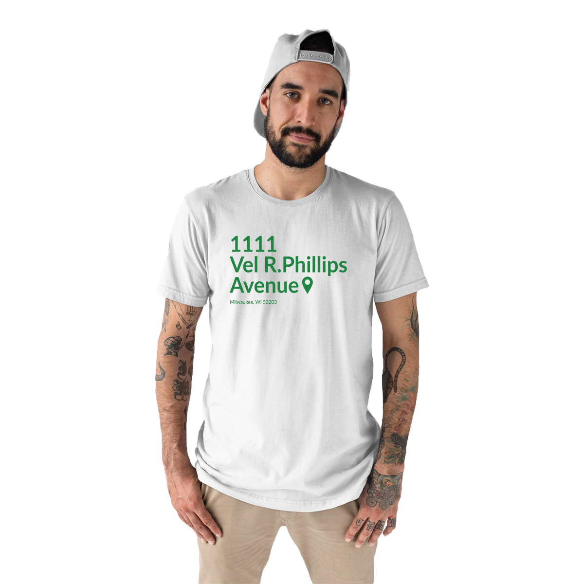 Milwaukee Basketball Stadium Men's T-shirt | White