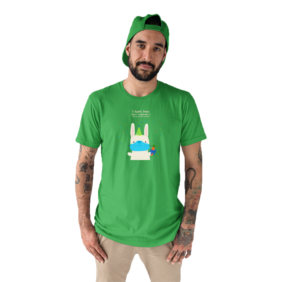 I turn two and I celebrate it with my favorite humans  Men's T-shirt | Green